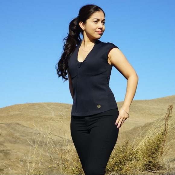 NWT - Kinflyte Unity Zip Top Max Support - size XL - Picture 2 of 9